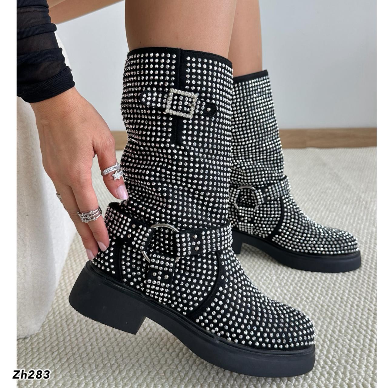 Botin negro apliques y hebilla plateado suela 4cm HX3113-9478